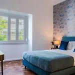 Succeed Campo Pequeno Suites